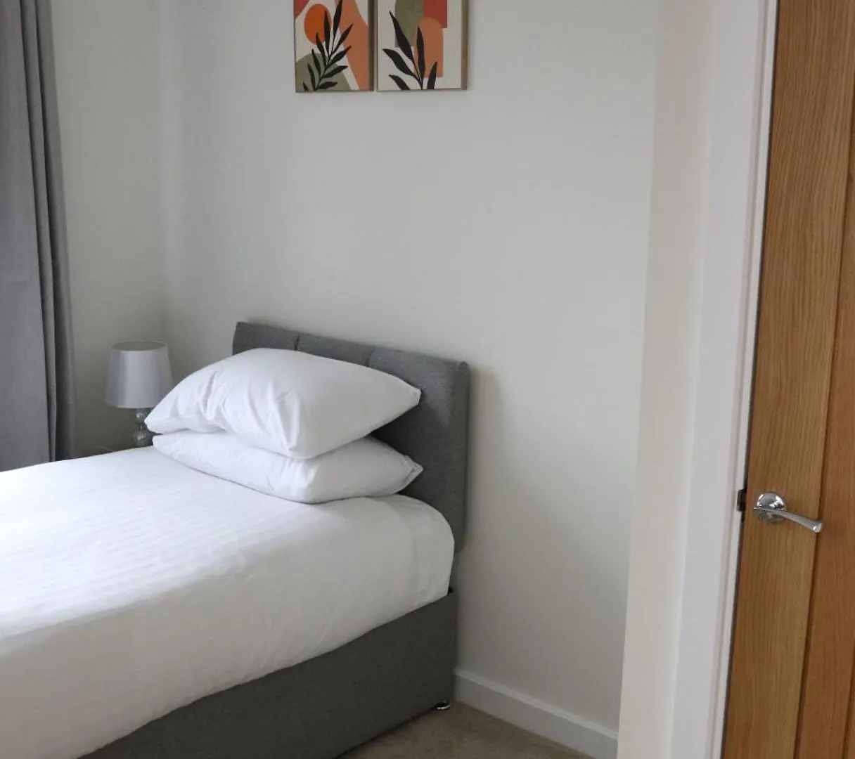 Gloucester Ev Retreat 3-Bed House With Garage Down Hatherley United Kingdom
