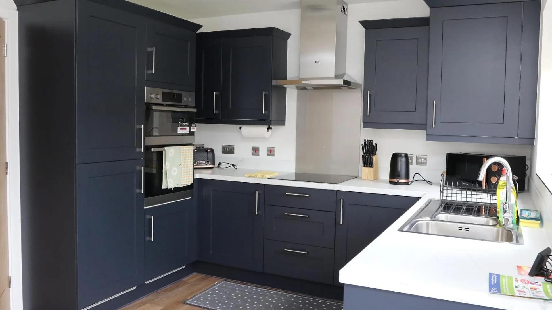 Gloucester Ev Retreat 3-Bed House With Garage Down Hatherley United Kingdom